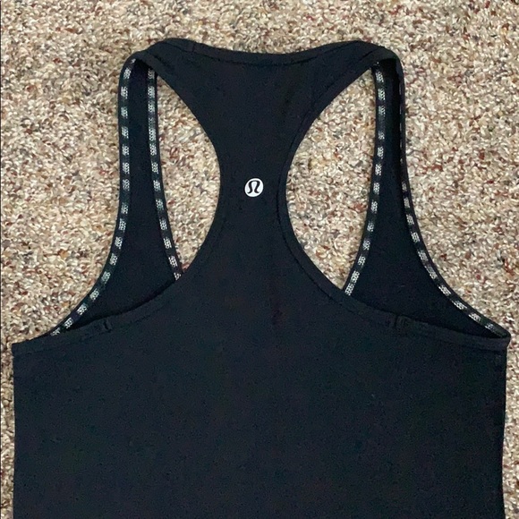 Lululemon CRB tank, size 6 - Picture 5 of 6